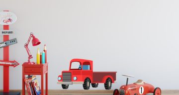 Αυτοκόλλητα Τοίχου - Κόκκινο καρτουνίστικο φορτηγό